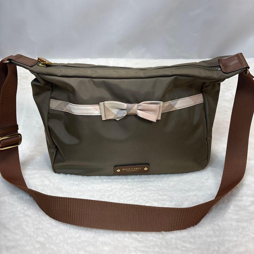 美品　ブルーレーベルクレストブリッジ ショルダーバッグ リボン チェック