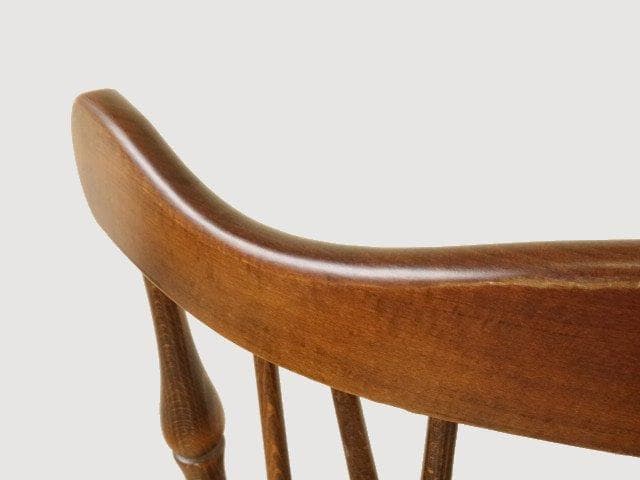 飛騨産業　キツツキ　スピンドルチェアーB　イス　椅子　 木製　再塗装済ＵＳＥＤ