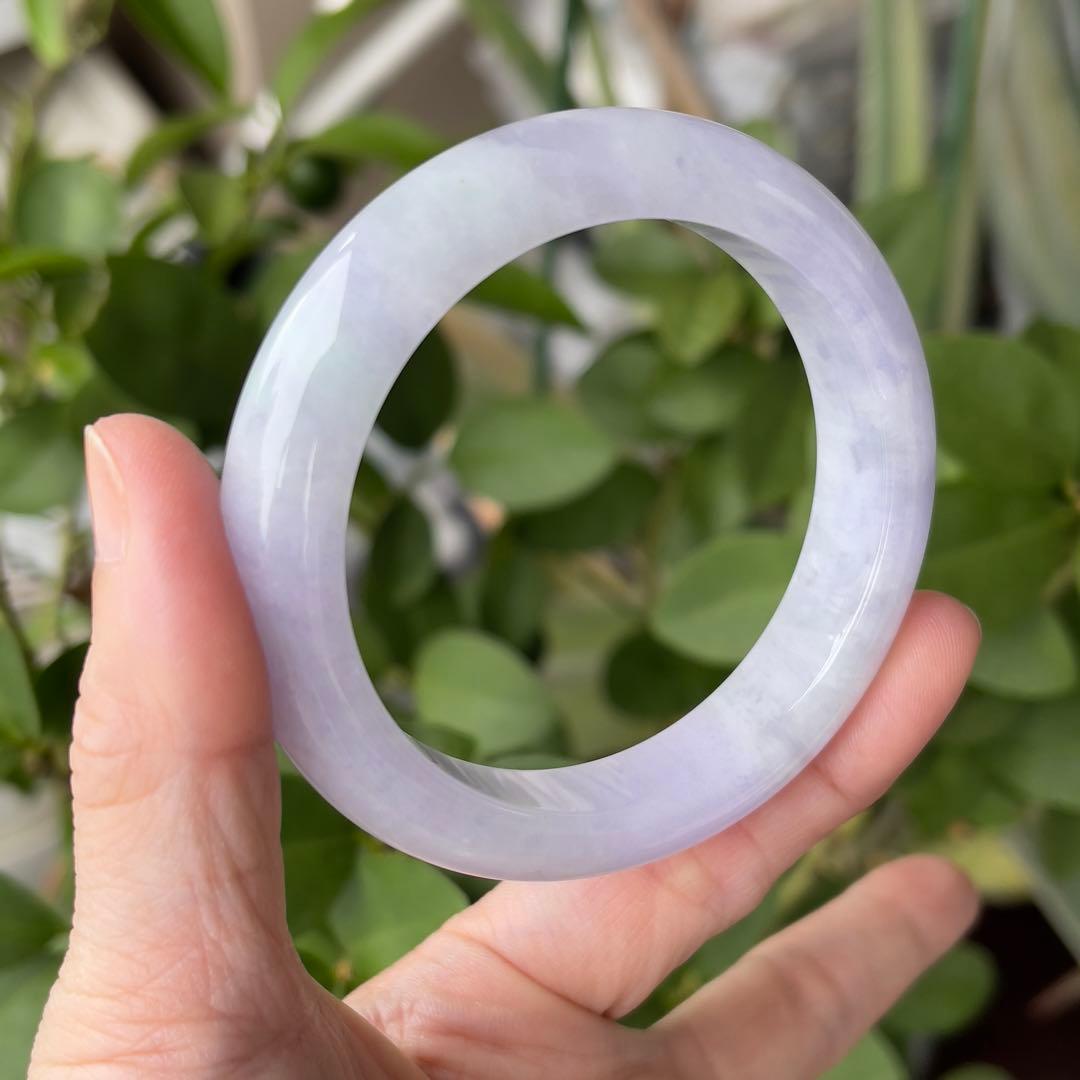 日本鑑別書付き・希少なラベンダーカラー54cmミャンマー産本翡翠バングル8241