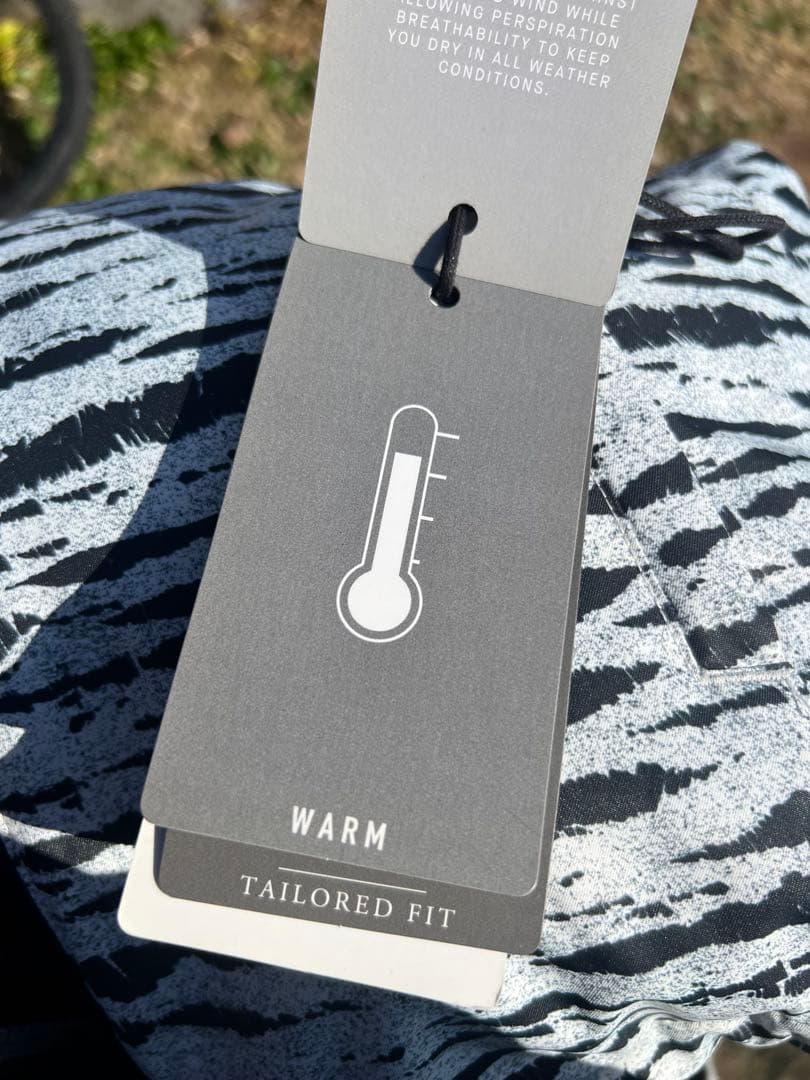 新品 ビラボン Sサイズ スノボ スキー ウェア（女性用）