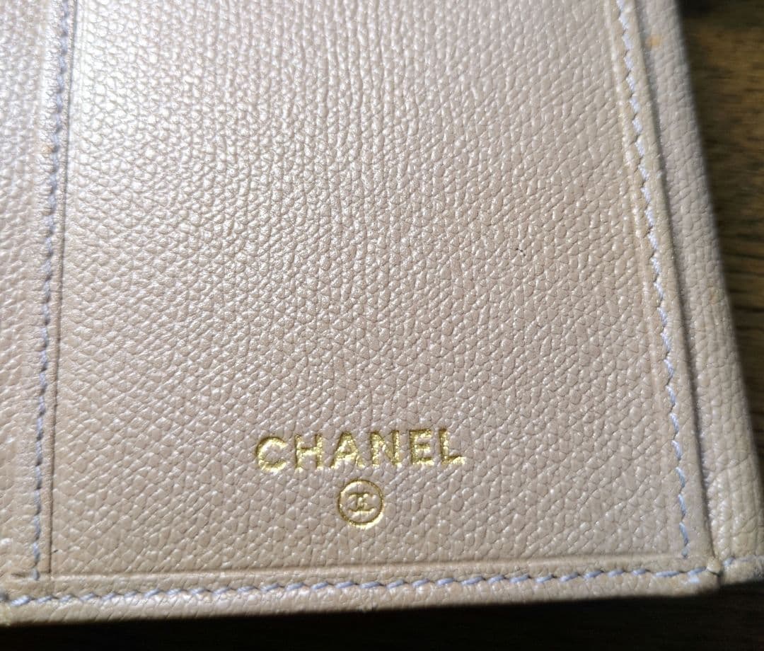 CHANEL ココボタン　長財布