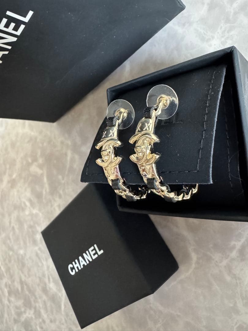 [本日限りの出品] CHANEL マトラッセ ゴールド ピアス