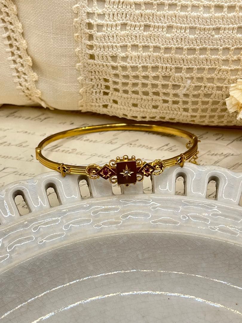 うさぎのななちゃん 英国アンティーク ルビーダイヤ 金 バングル オリジナ