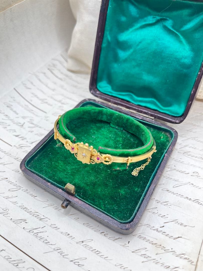 うさぎのななちゃん 英国アンティーク ルビーダイヤ 金 バングル オリジナ