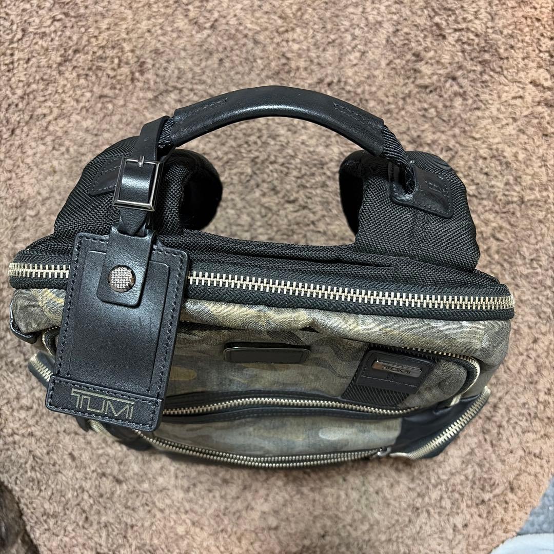 TUMI 迷彩デザイン リュック