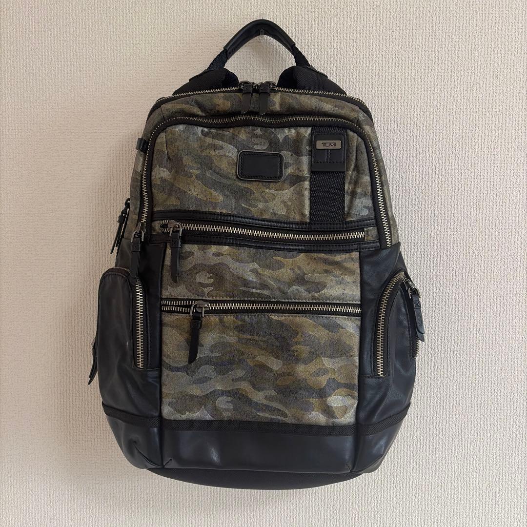TUMI 迷彩デザイン リュック