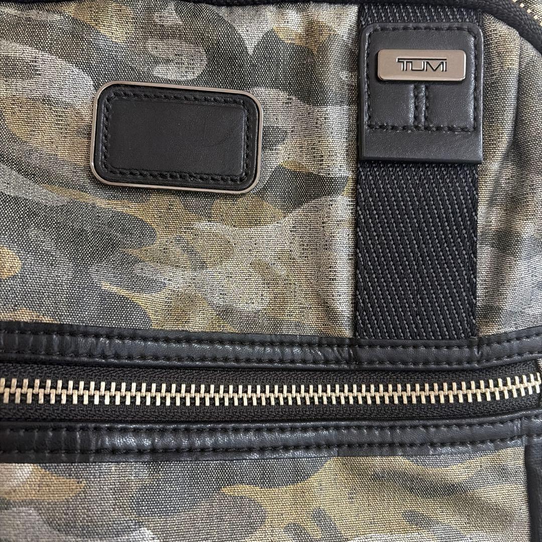 TUMI 迷彩デザイン リュック