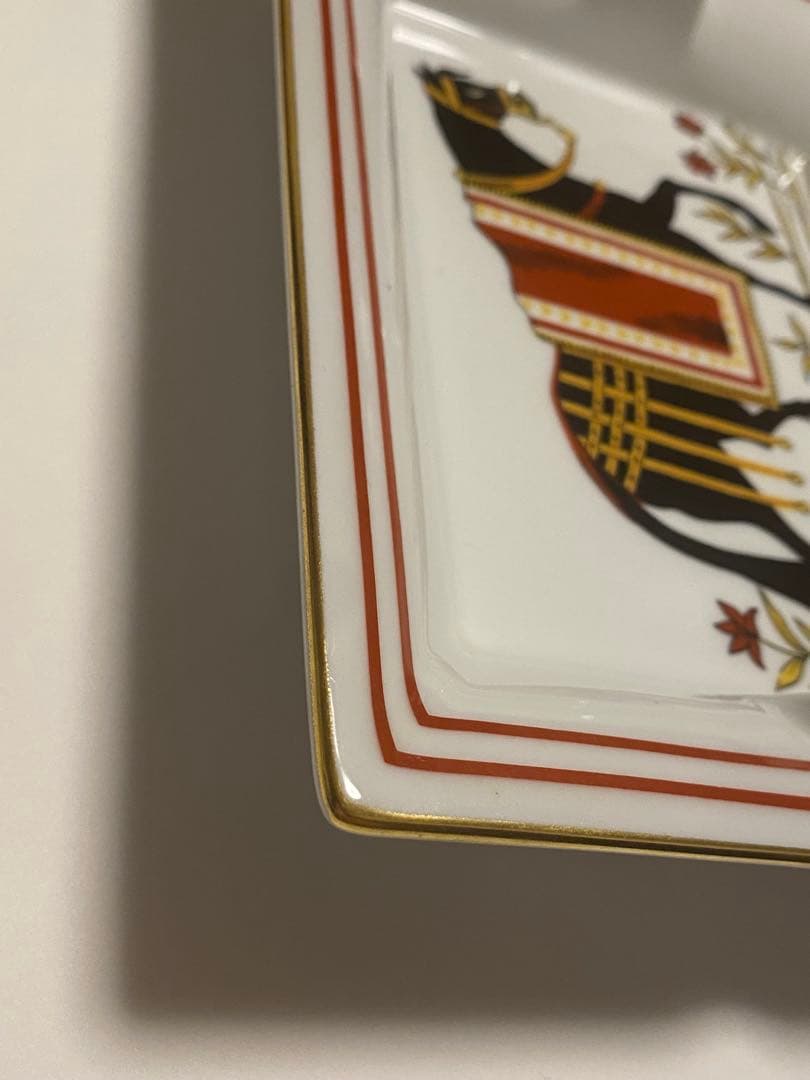 HERMES 陶器製馬柄アッシュトレイ