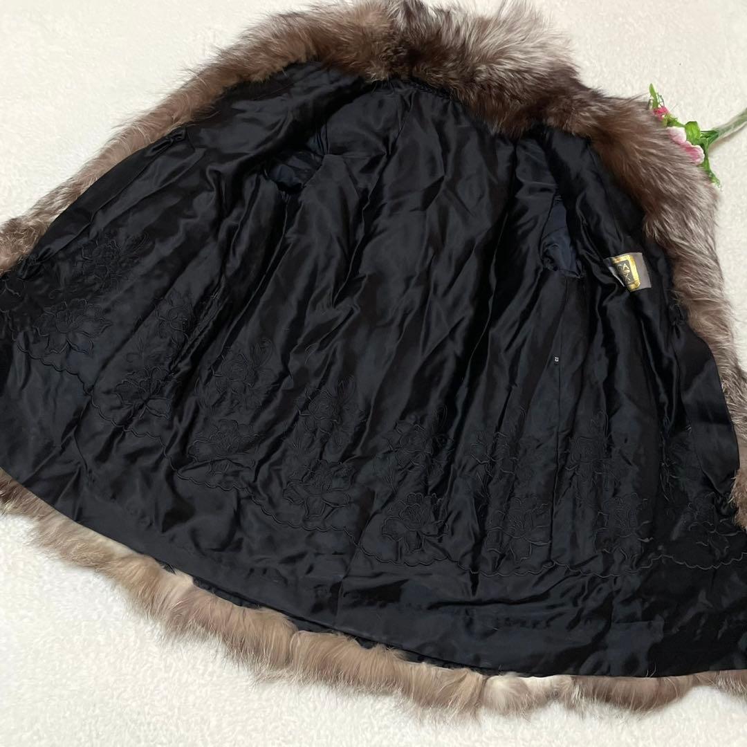 ボリューム◎SAGA FOX 金サガ シルバーフォックス 本毛皮 ファーコート