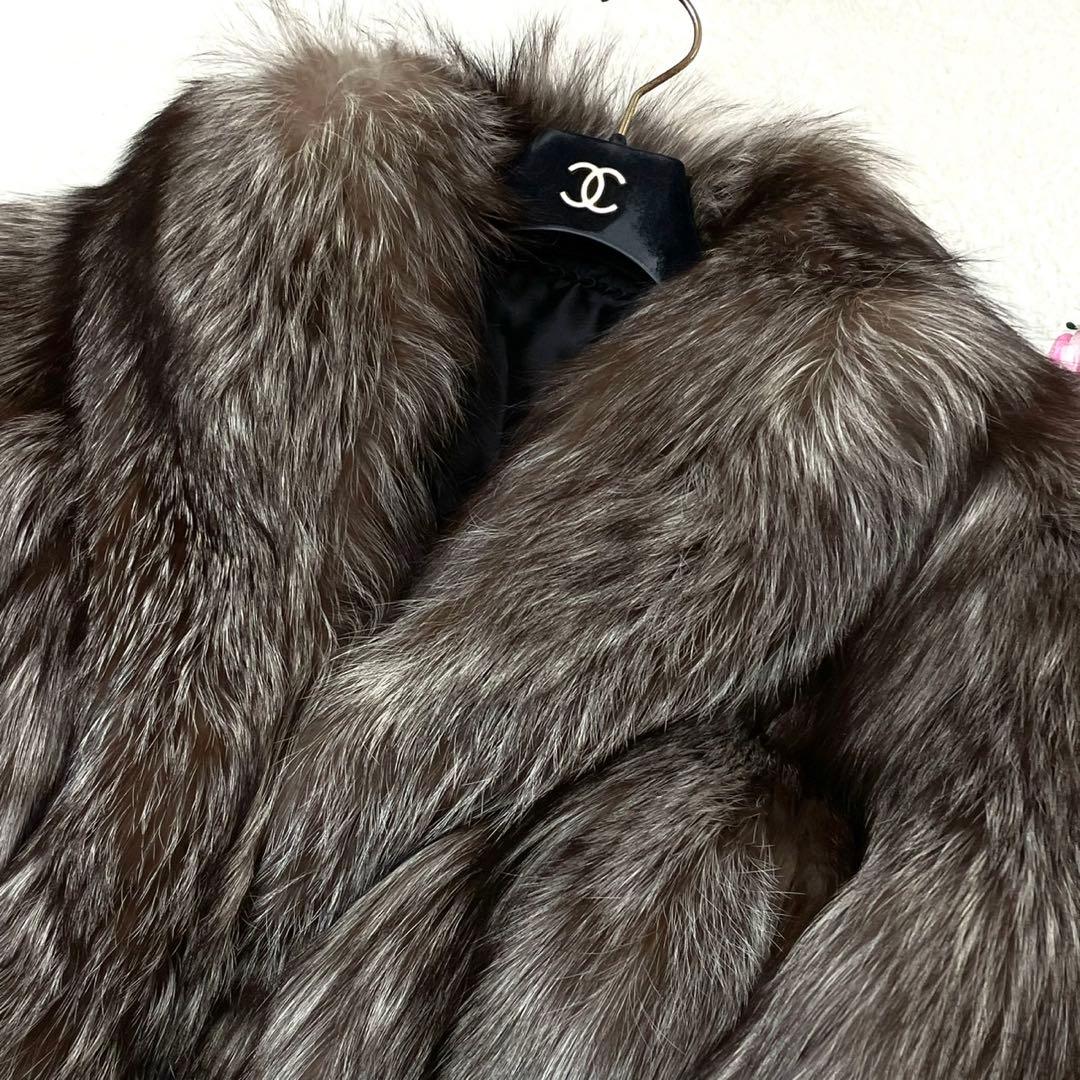 ボリューム◎SAGA FOX 金サガ シルバーフォックス 本毛皮 ファーコート