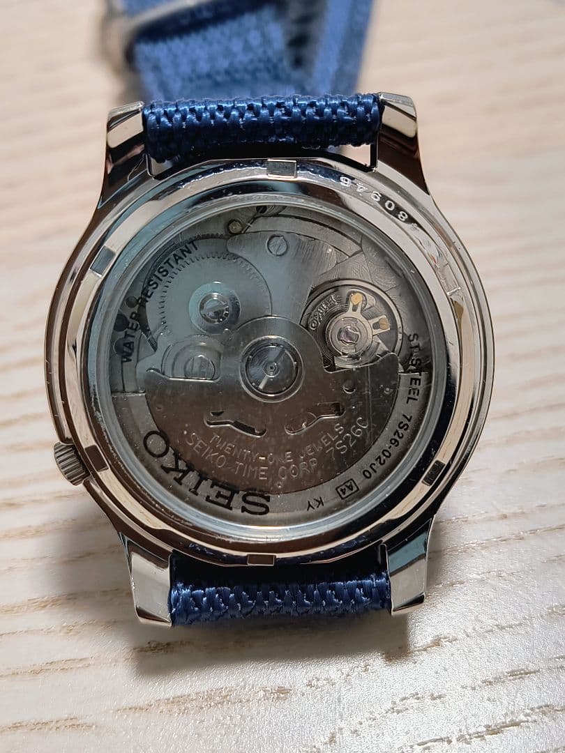 SEIKO 5 自動巻き 腕時計 ネイビー　ミリタリー