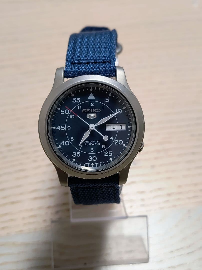 SEIKO 5 自動巻き 腕時計 ネイビー　ミリタリー