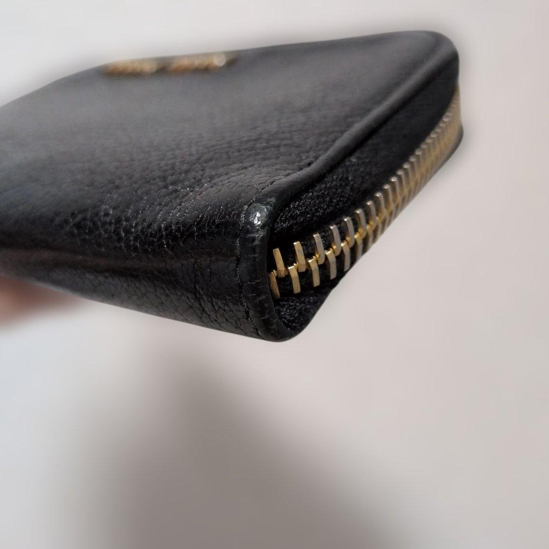 MIU MIU ブラックレザー キーケース　ミニ財布　ケース