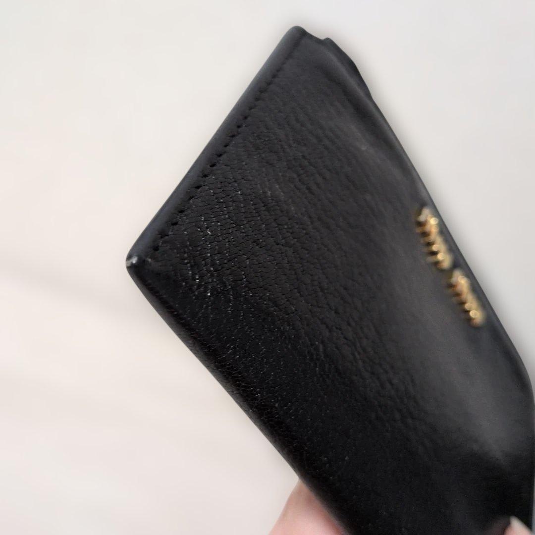 MIU MIU ブラックレザー キーケース　ミニ財布　ケース