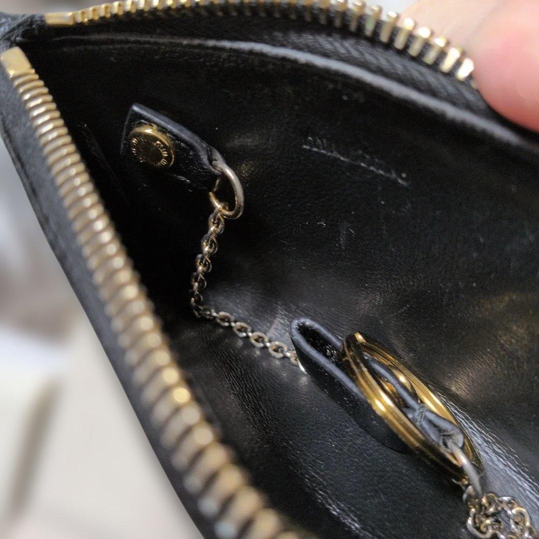 MIU MIU ブラックレザー キーケース　ミニ財布　ケース