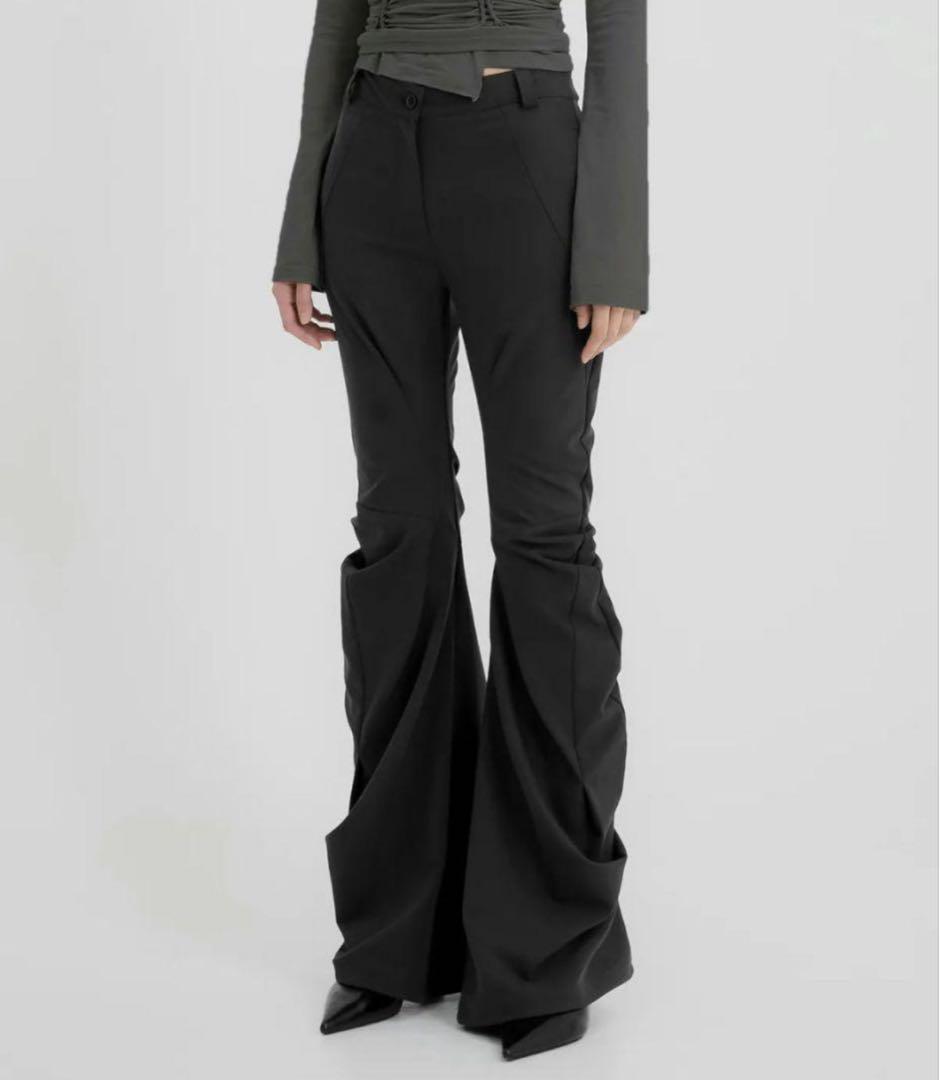 パンツ FLAREUP Asymmetrical Drape Pants (Black)