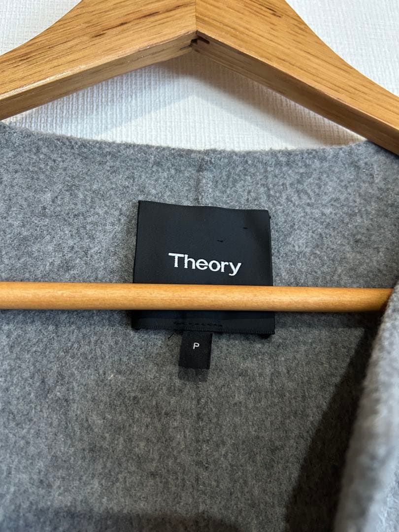 theory ノーカラーコート　グレー