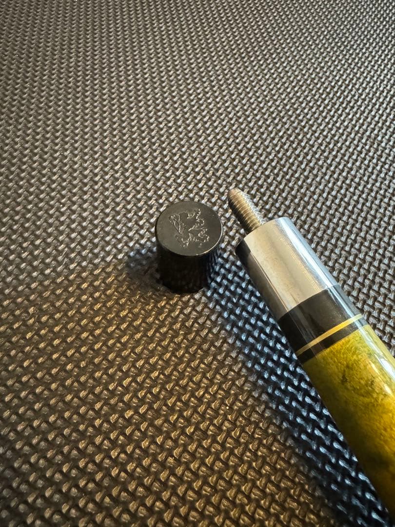 美品　即日発送　ビリヤード キュー アダム