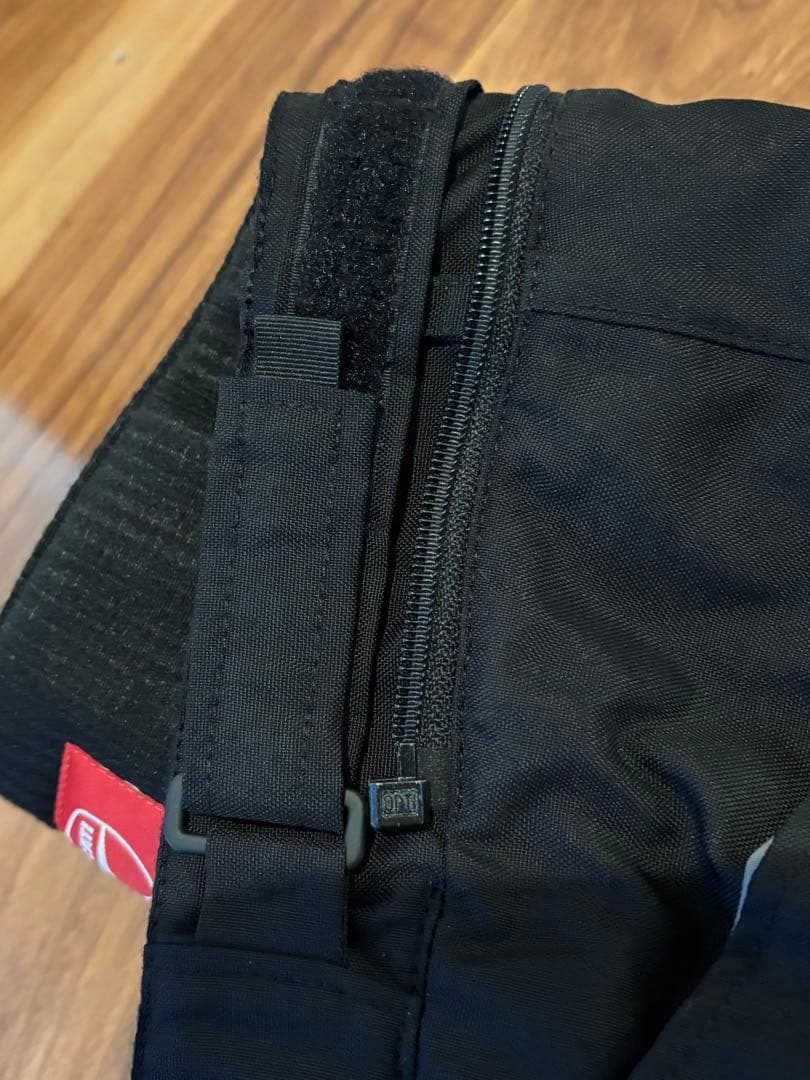 S*E様 DUCATI バイクパンツ 黒/赤/グレー