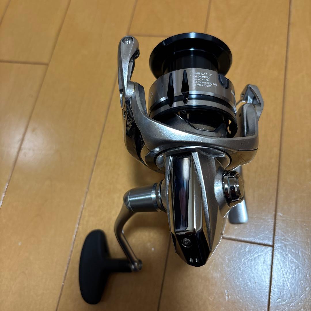 SHIMANO STRADIC 4000 スピニングリール