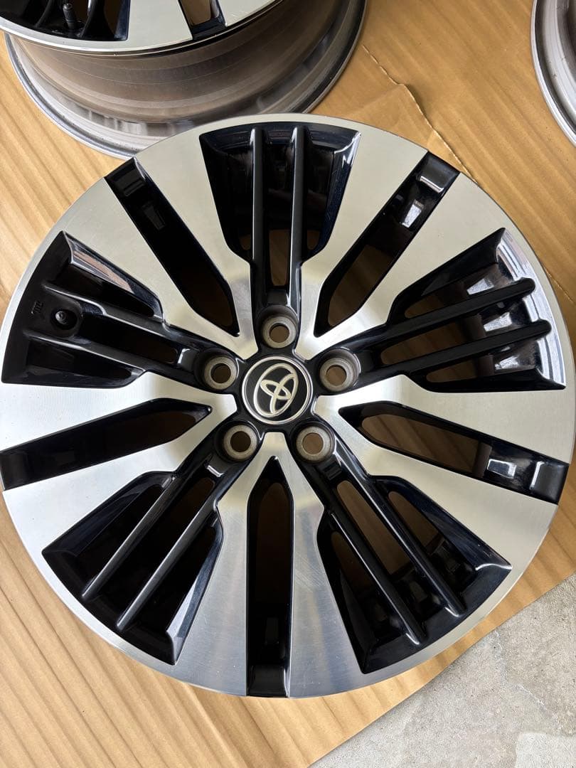 30アルファード純正ホイール①