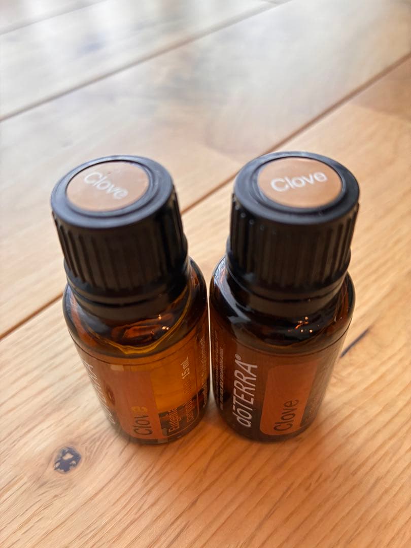 新品未開封doTERRA エッセンシャルオイル 25本セット　ケース付き
