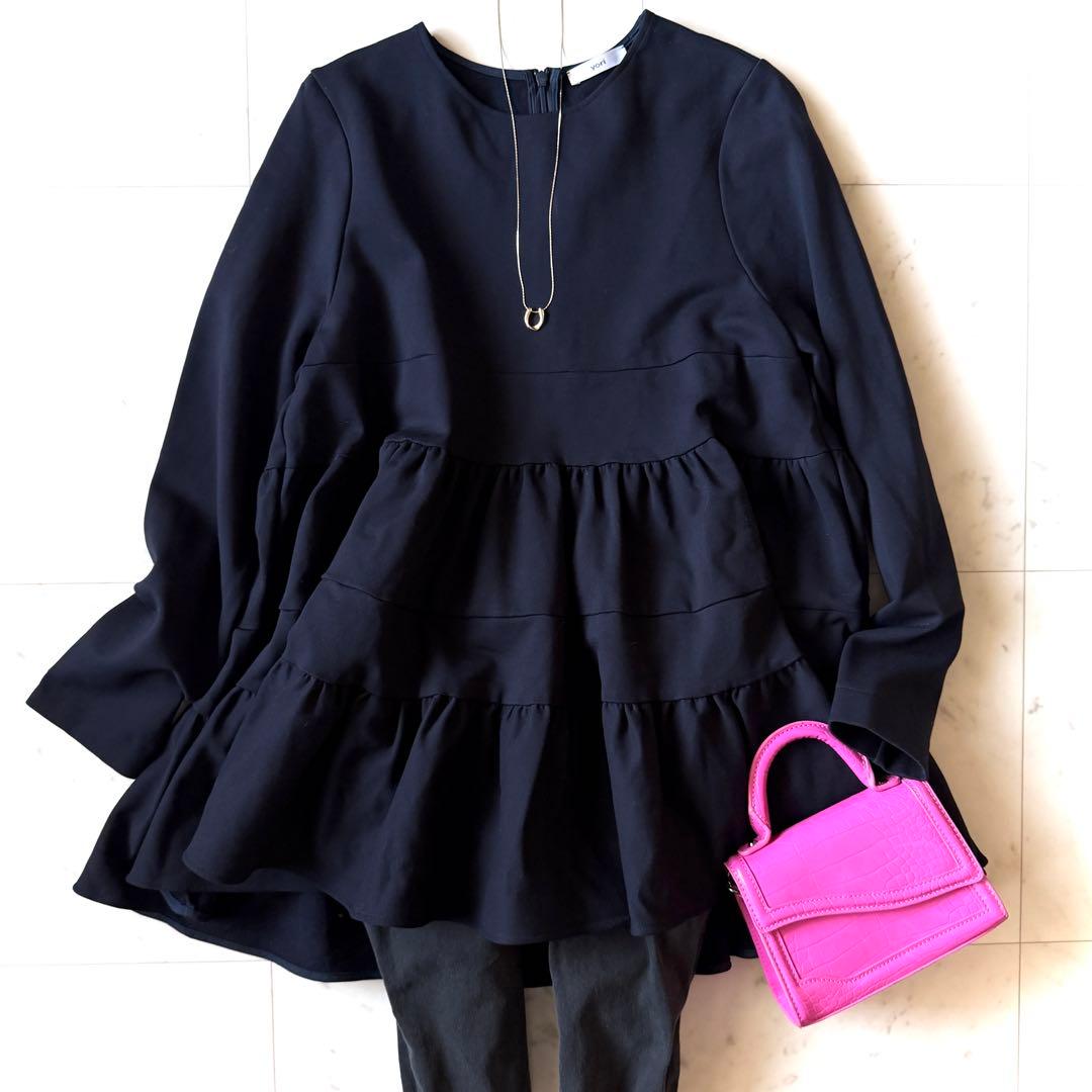 美品 ヨリ yori ぬくぬくヘムフリルブラウス ネイビー ティアードカットソー