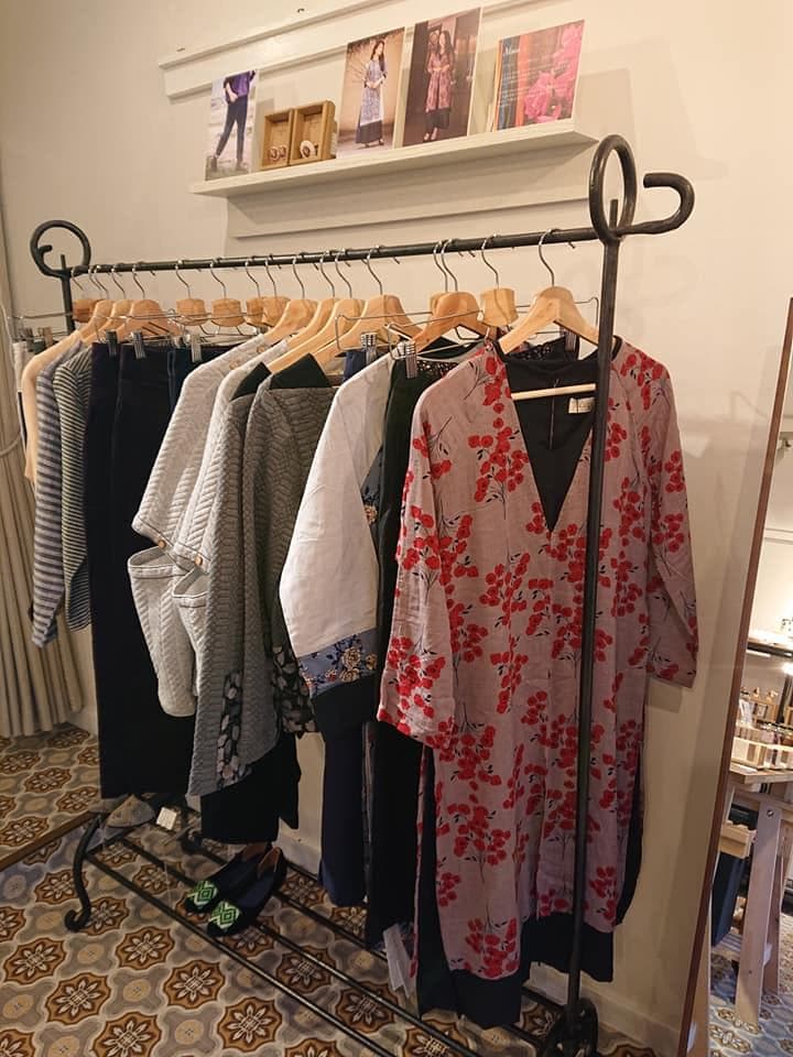 ヴィンテージ風ハンガーラック