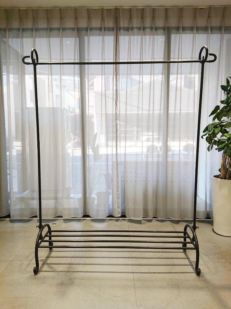 ヴィンテージ風ハンガーラック