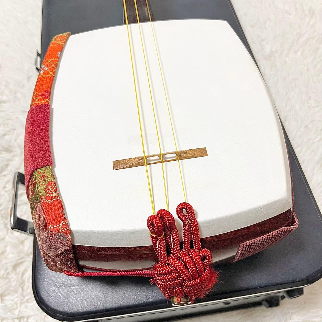 【美品】 紅木 中棹三味線 棹幅約2.5cm ハードケース付 音出し確認済み