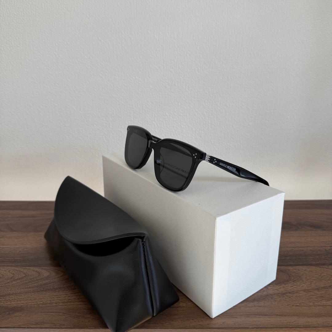 GENTLE MONSTER 【By Row 01】