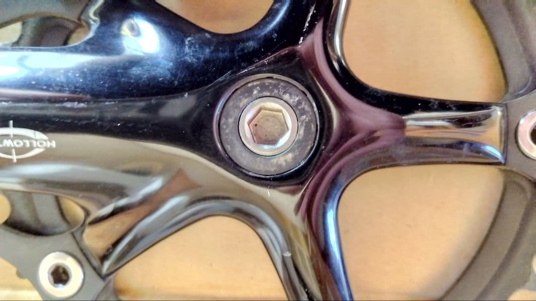 SHIMANO 105 HOLLOWTECH クランク　ブラック 52/39T