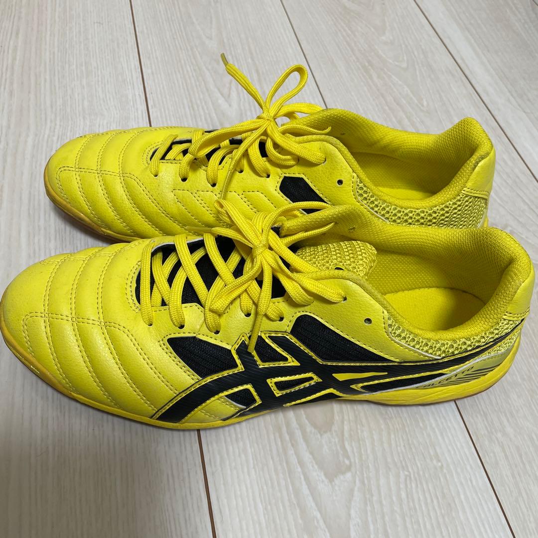 ASICS サッカーシューズ イエロー