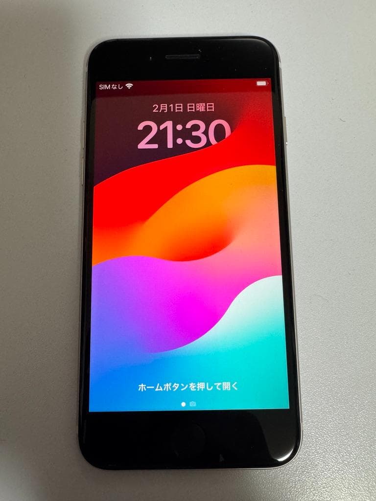 iPhone se3 64GB　バッテリー100%