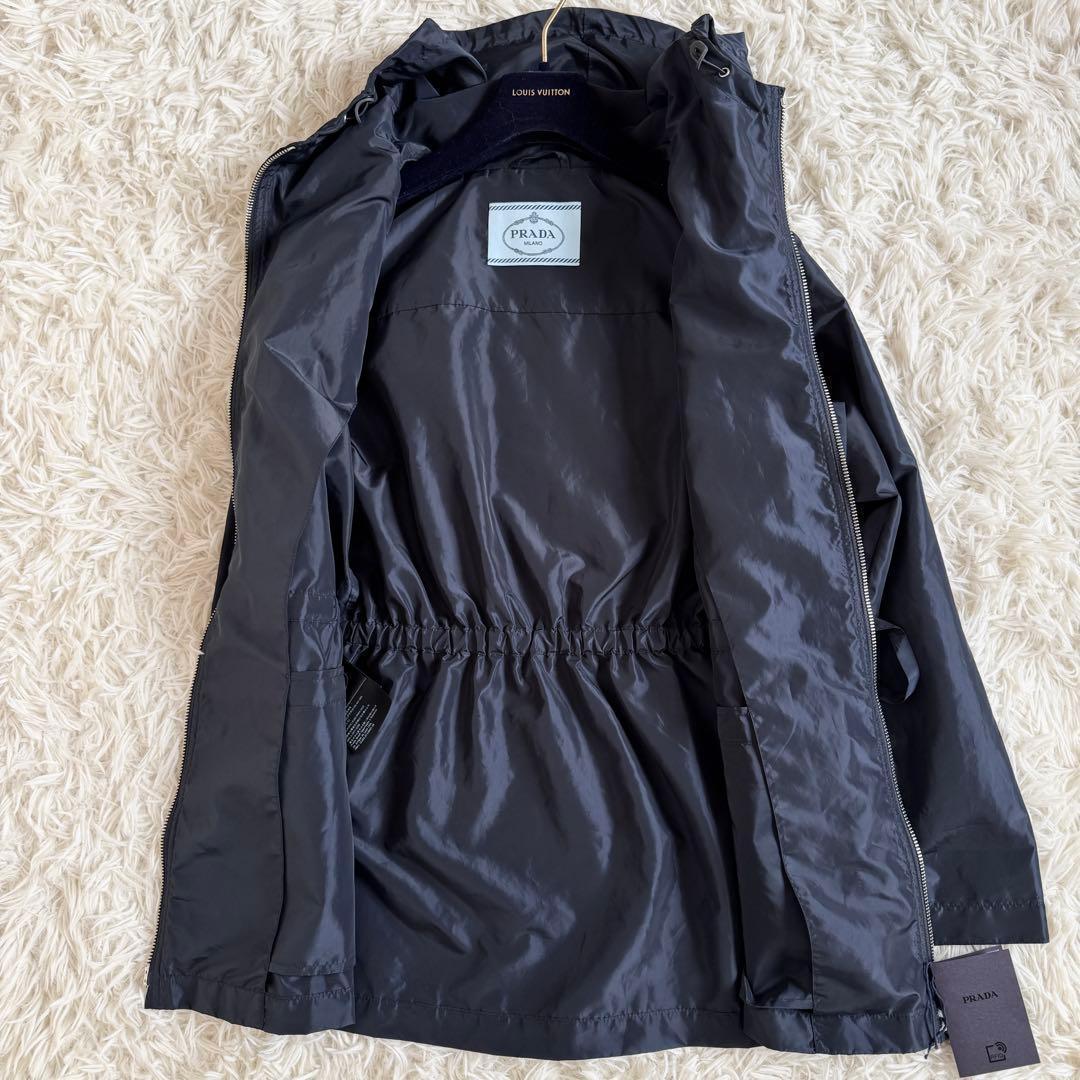 ほぼ未使用　タグ付　プラダ　ジャンパー　三角プレート　ウエストゴム　濃紺　L