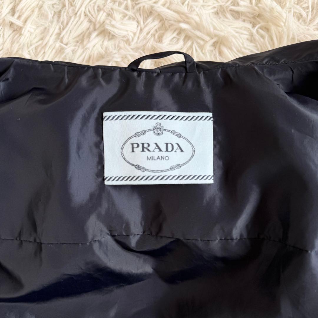 ほぼ未使用　タグ付　プラダ　ジャンパー　三角プレート　ウエストゴム　濃紺　L