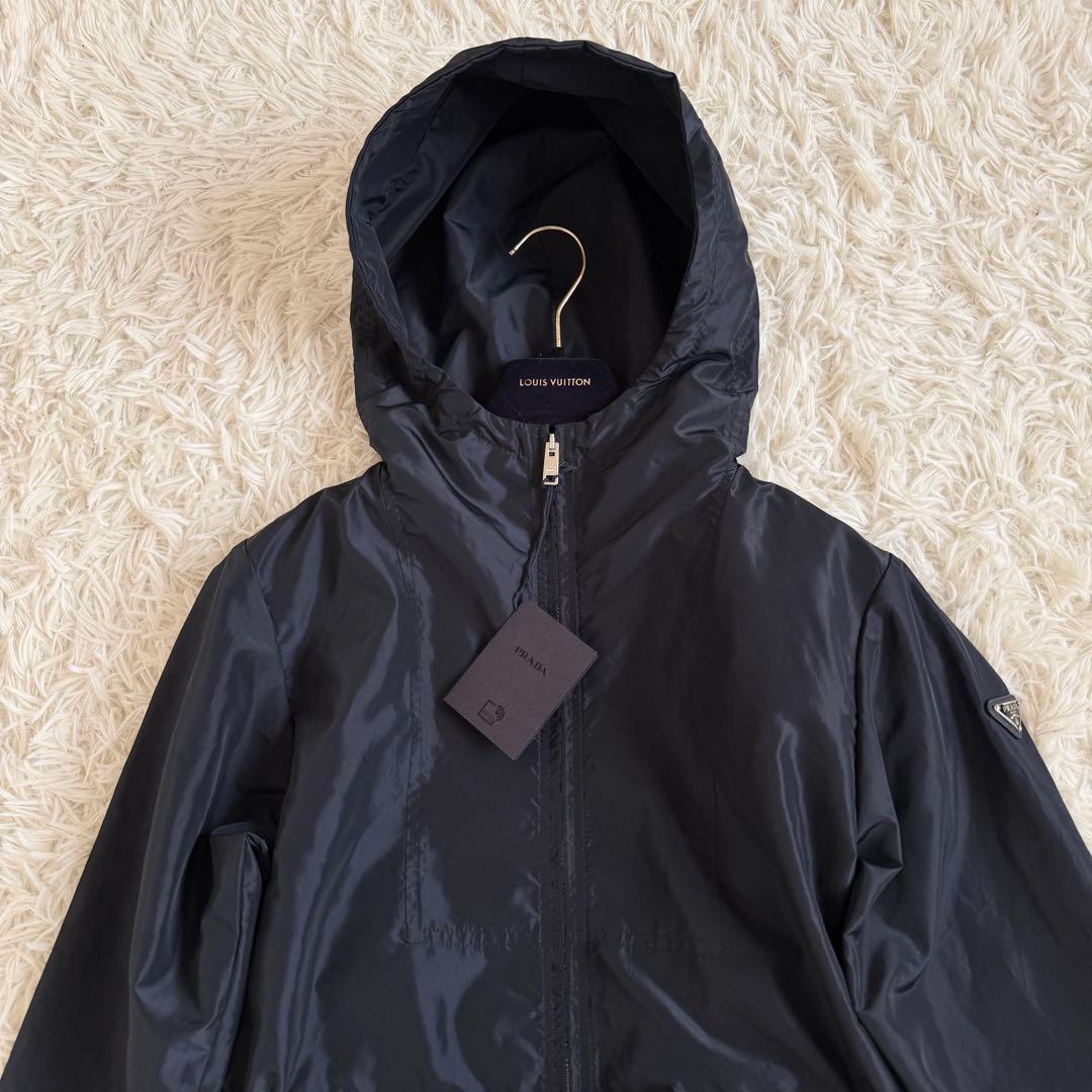 ほぼ未使用　タグ付　プラダ　ジャンパー　三角プレート　ウエストゴム　濃紺　L