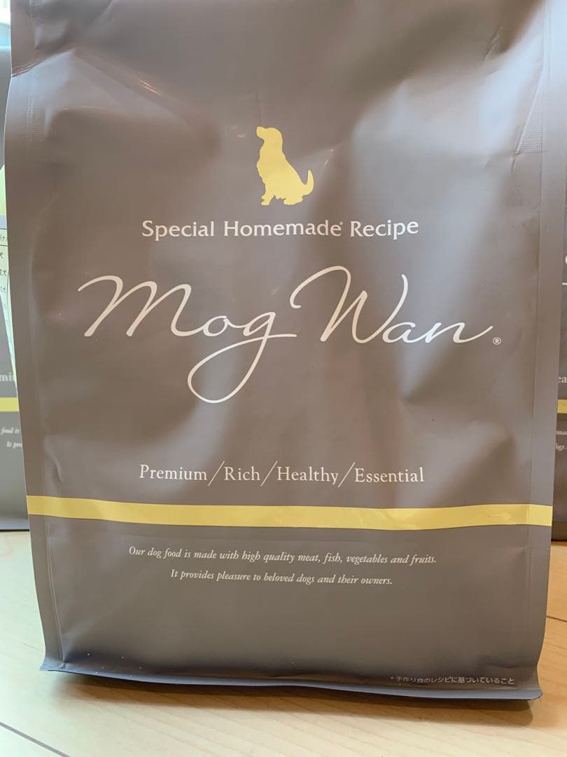 モグワン正規品ドッグフード チキン&サーモン 新品未開封品 1.8kg✖️3袋