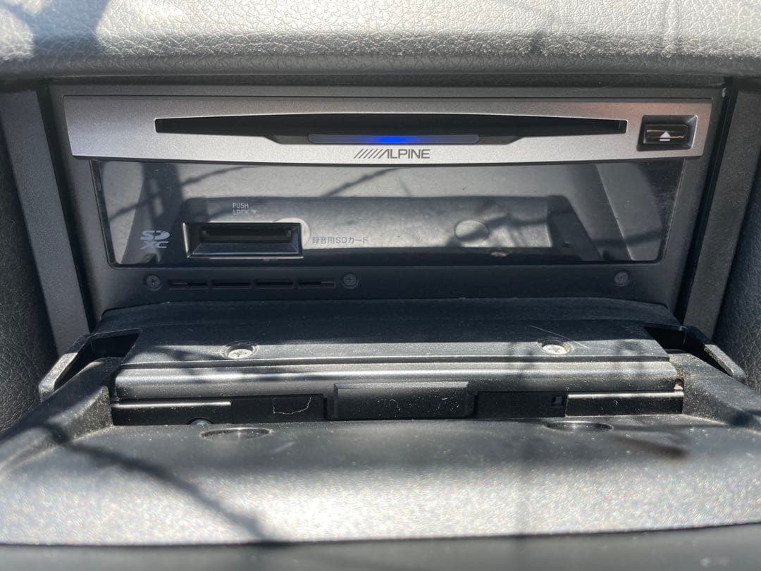 ALPINE XF11NX フローティングナビ