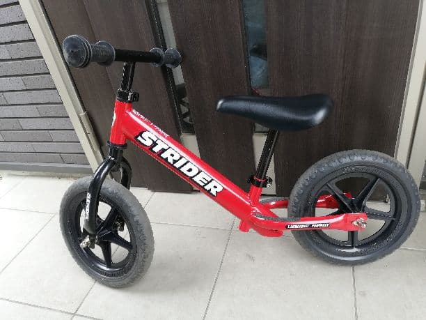 値下☆ストライダー赤&キャリーケースセット