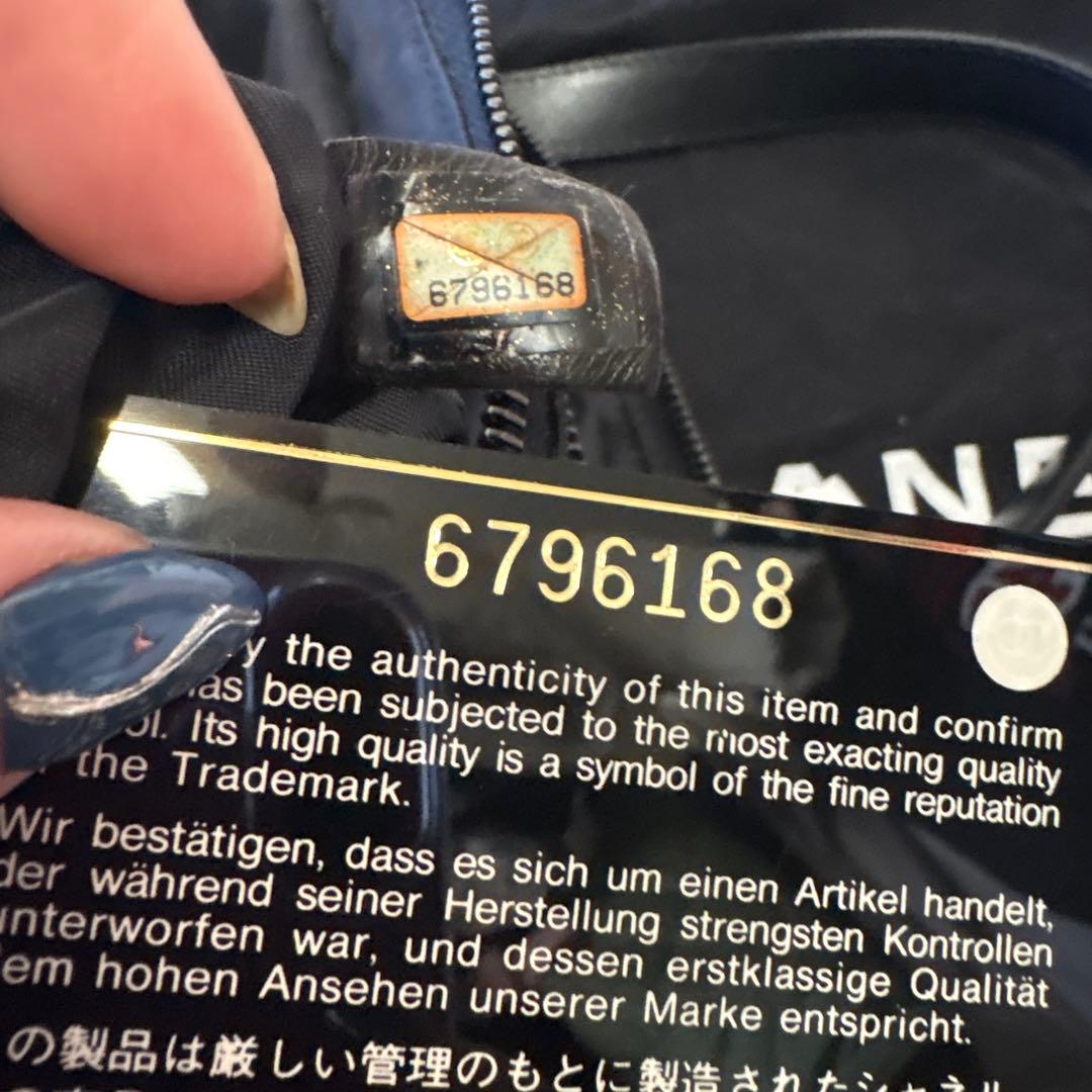 CHANEL ニュートラベルラインショルダーバッグ