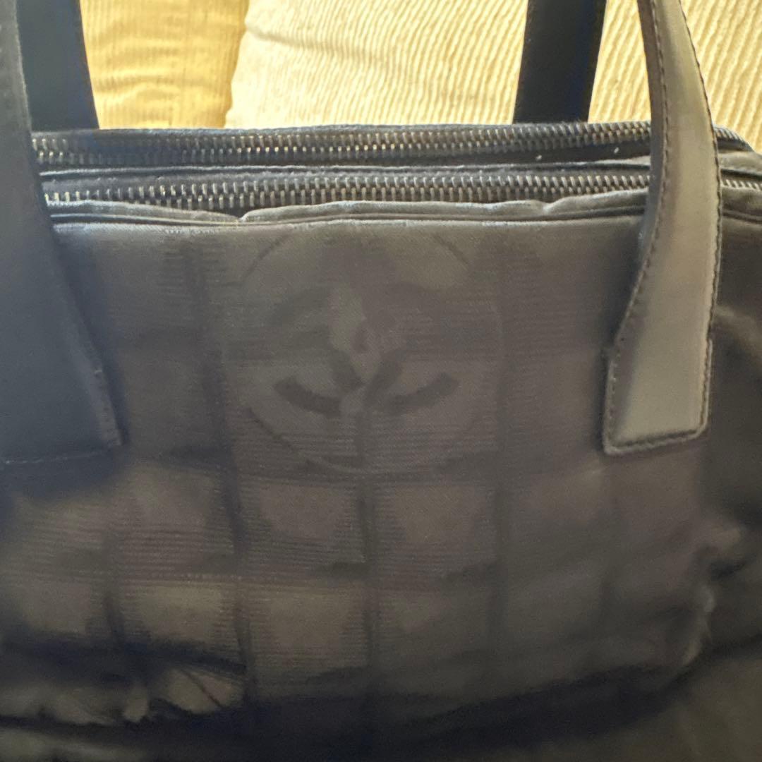 CHANEL ニュートラベルラインショルダーバッグ