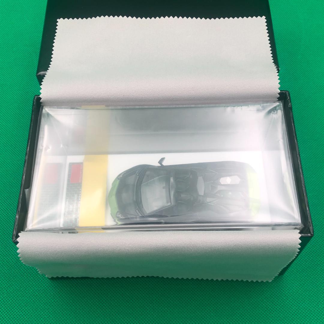 1/43　ランボルギーニ アヴェンタドールS ロードスター【新品】EM767D