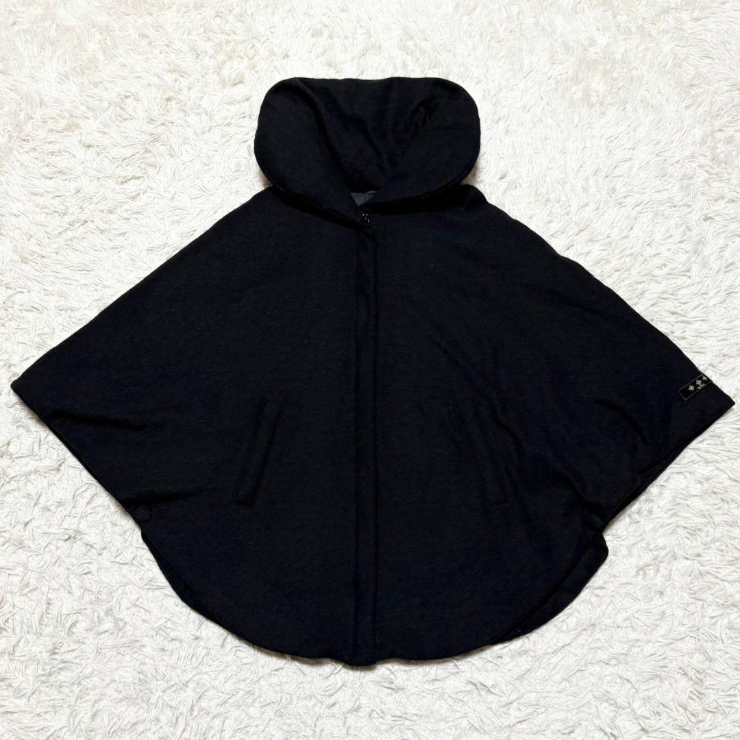 美品 タトラス ポンチョ ケープ ブラック