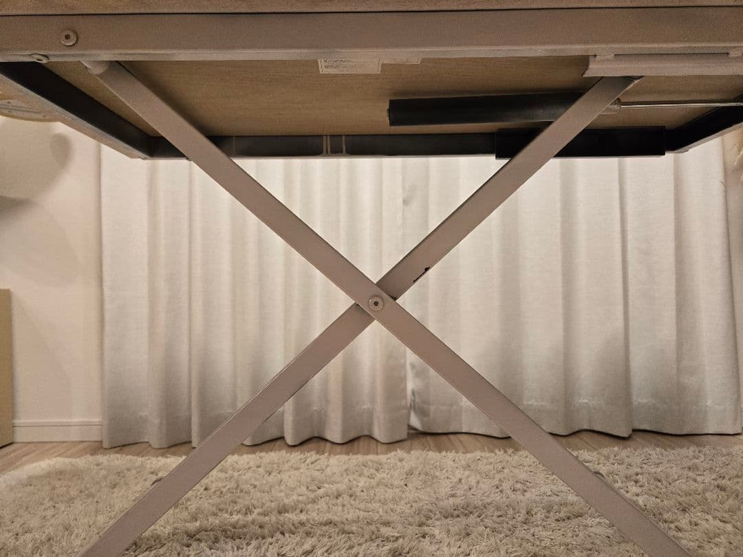 ニトリ　昇降ダイニングテーブル