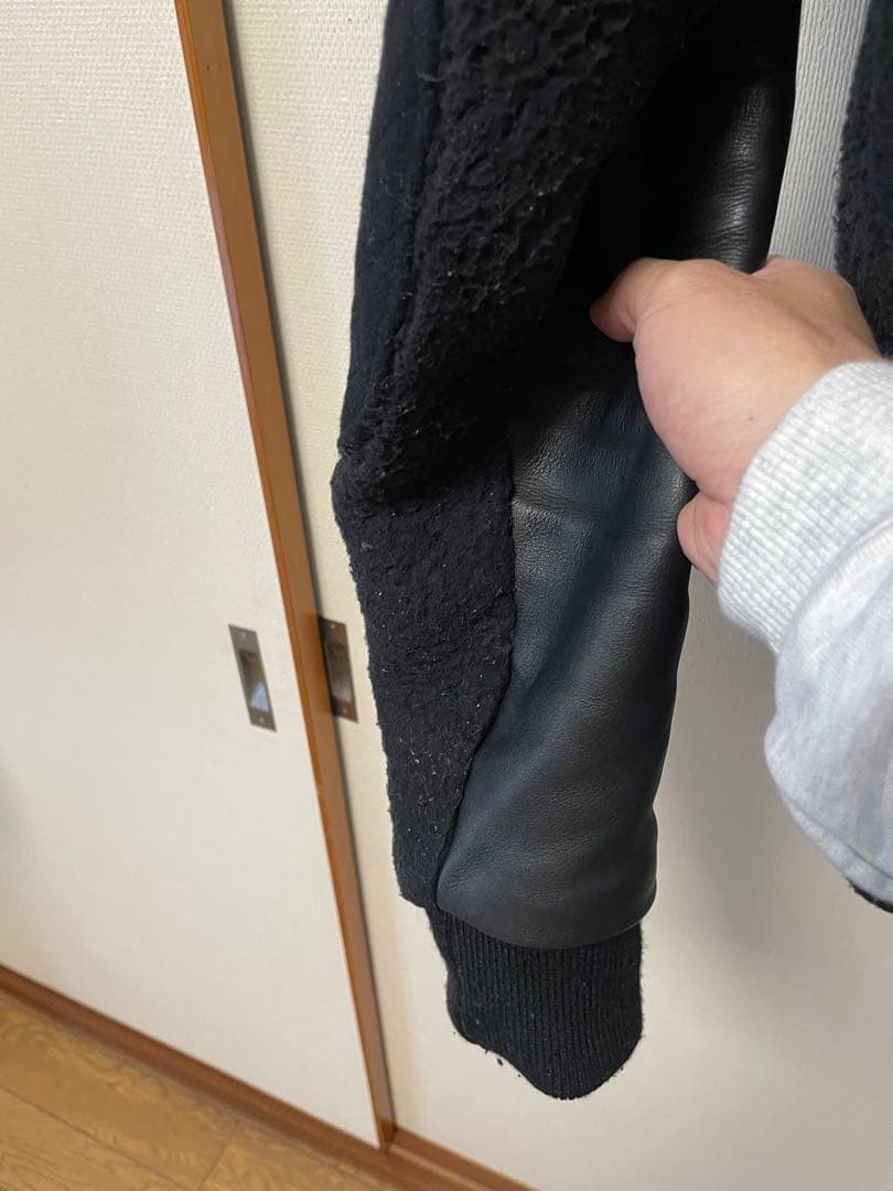 フェノメノン　スタジャン 黒 レザー フリース