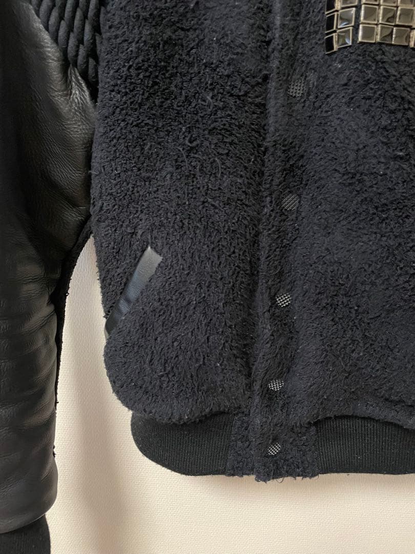 フェノメノン　スタジャン 黒 レザー フリース