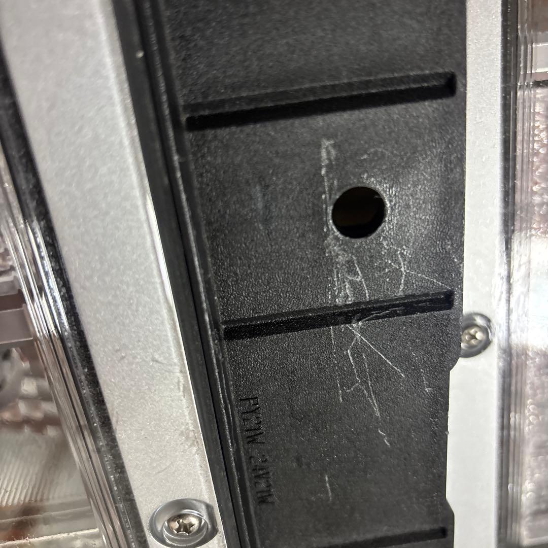 日野　純正　小糸　テールランプ　スレ有