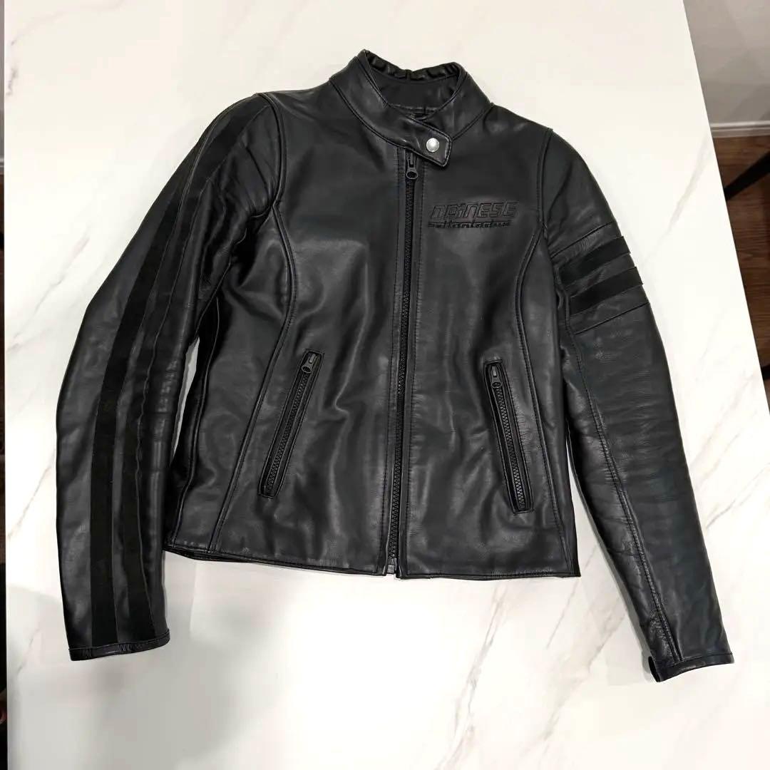 値下げ　レディースサイズ　ダイネーゼレザージャケット　dainese