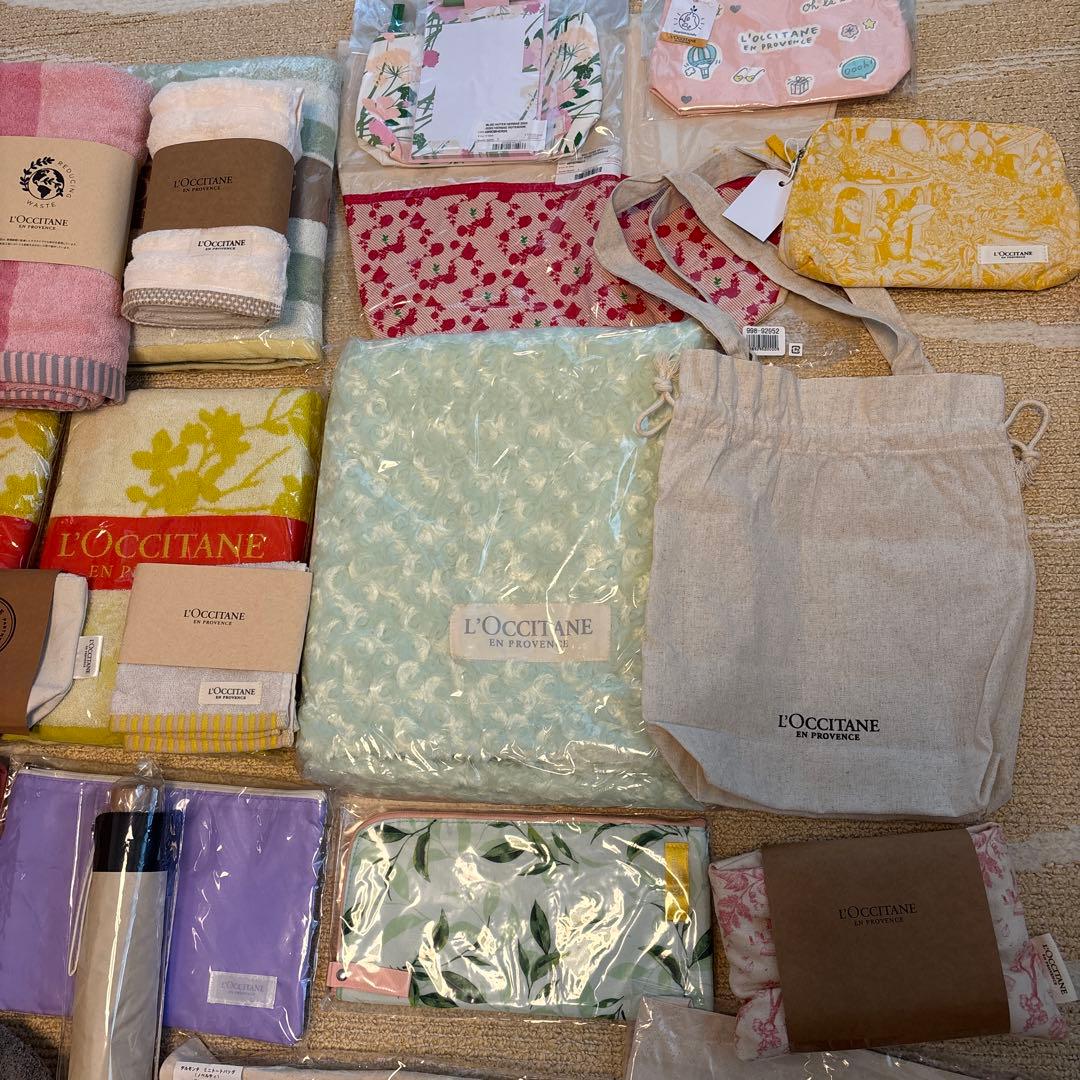 L'OCCITANE などタオル・ポーチ・トートバッグ、傘、などノベルティ31個